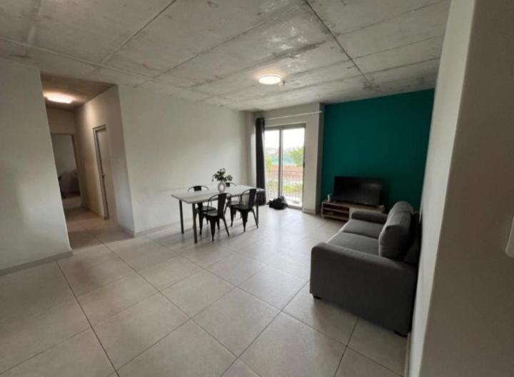 Apartment Unique 2 *
